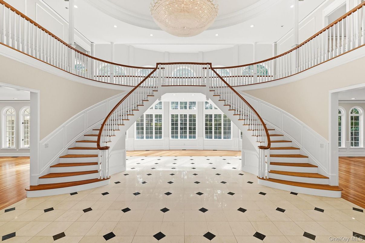 Chandelier, Interior, Recessed Lighting, Wood Texture Flooring
