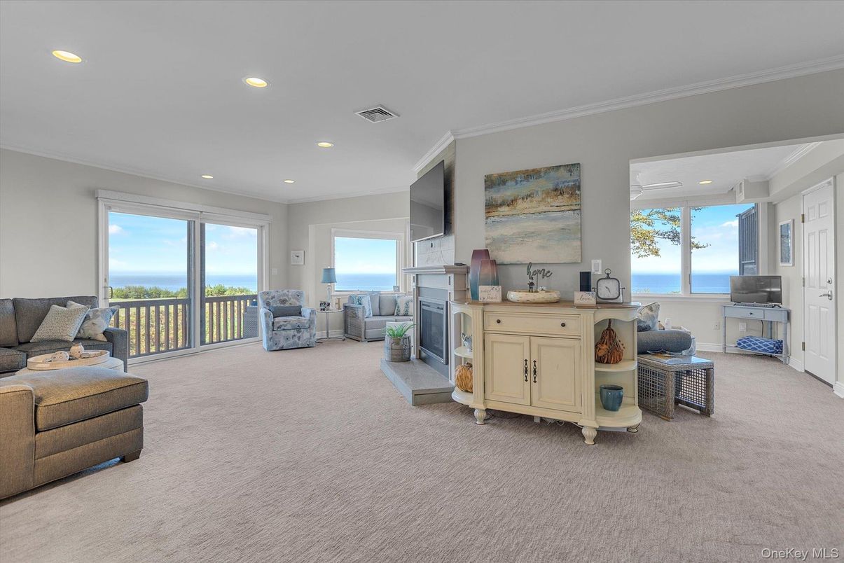 Interior, Living room, Recessed Lighting, Water