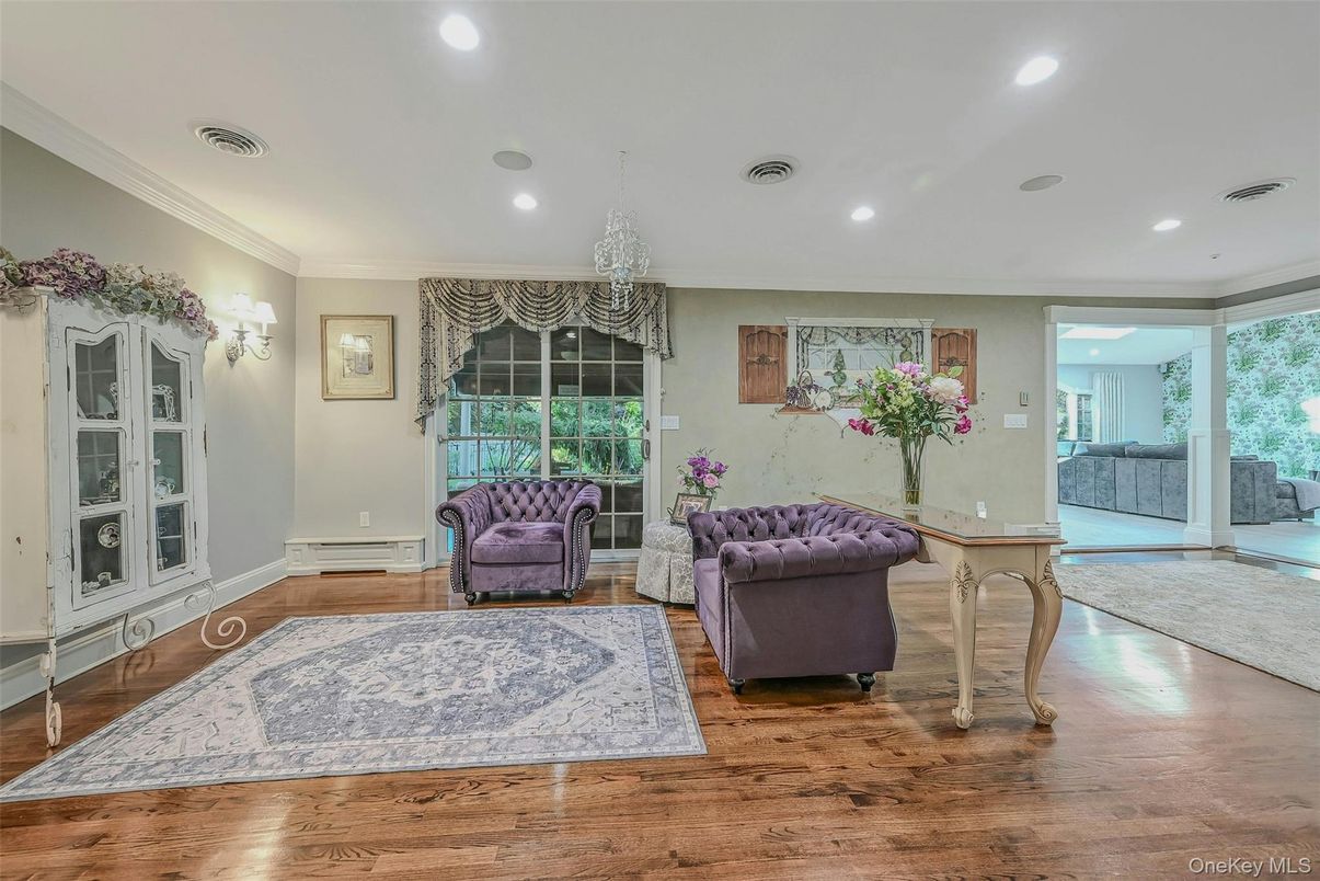 Chandelier, Interior, Recessed Lighting, Wood Texture Flooring