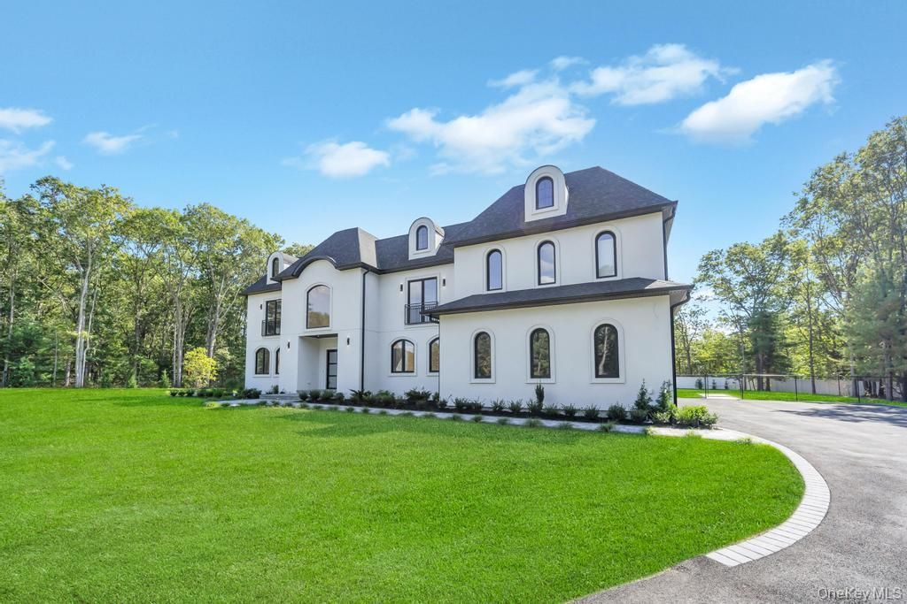 Backyard, Exterior, Facade, French Provincial
