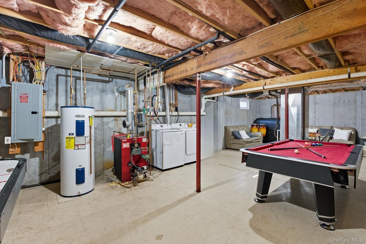 Billiard Table, Game Room, Interior, Washer, Wooden Beams