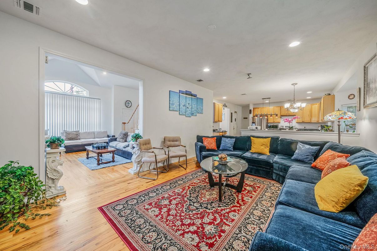 Interior, Kitchen, Living room, Pendant Lights, Recessed Lighting, Stainless Steel Appliances, Wood Texture Flooring