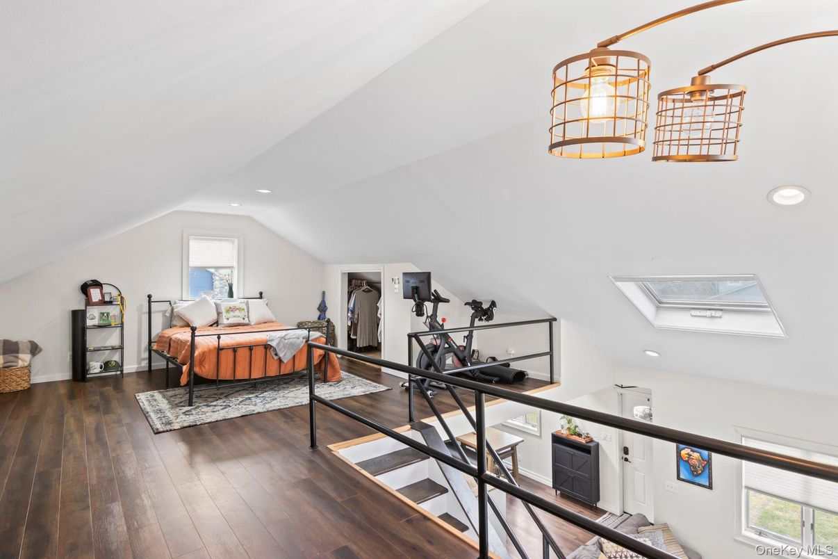 Bedroom, Fitness Equipment, Interior, Recessed Lighting, Wood Texture Flooring