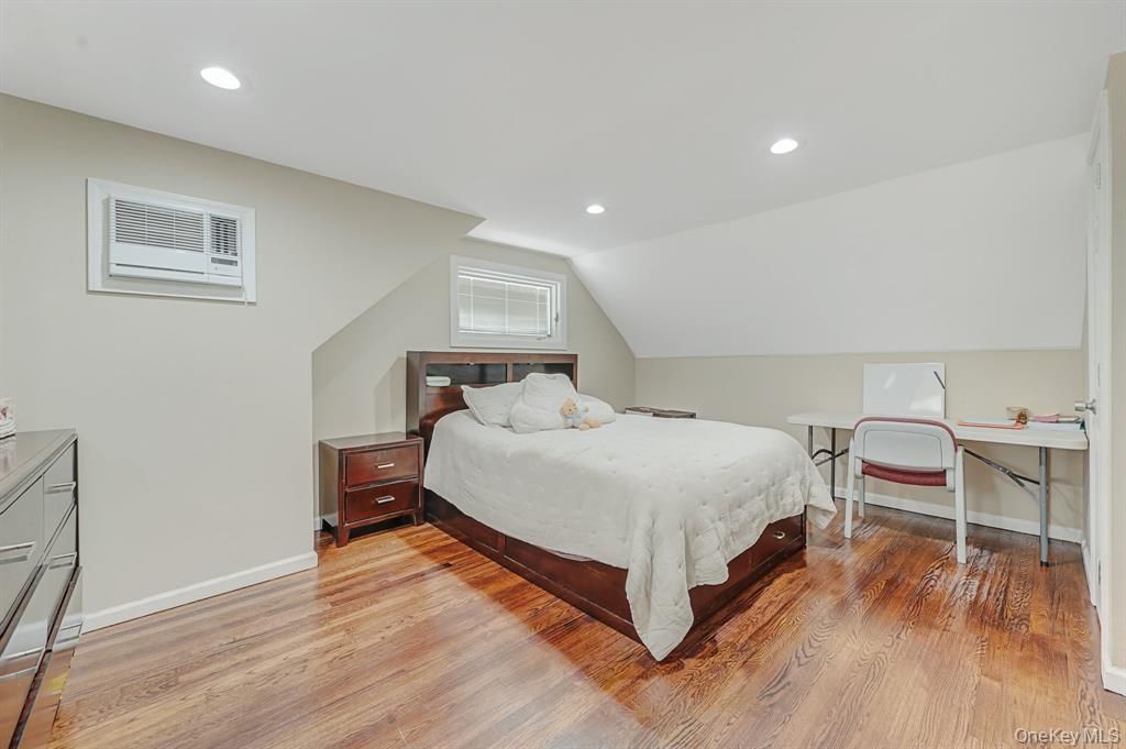Bedroom, Home Office, Interior, Recessed Lighting, Wood Texture Flooring