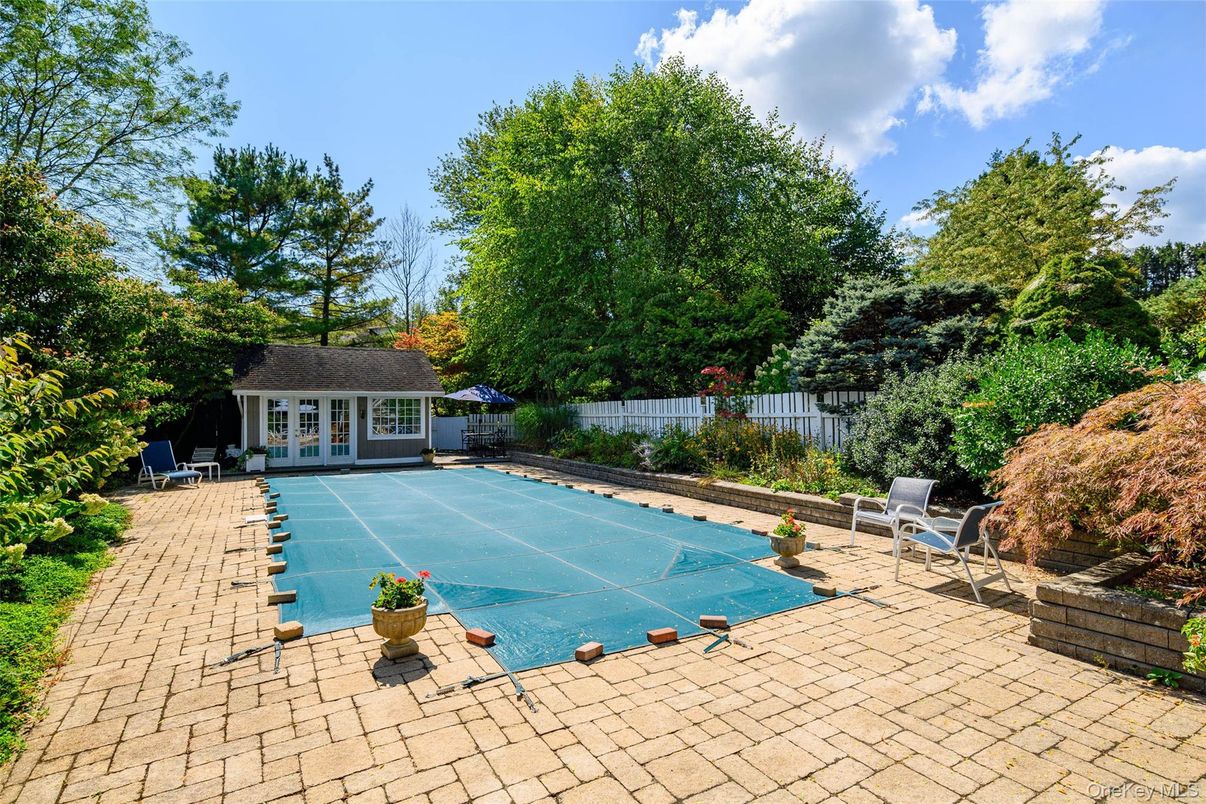 Exterior, Tennis Courts