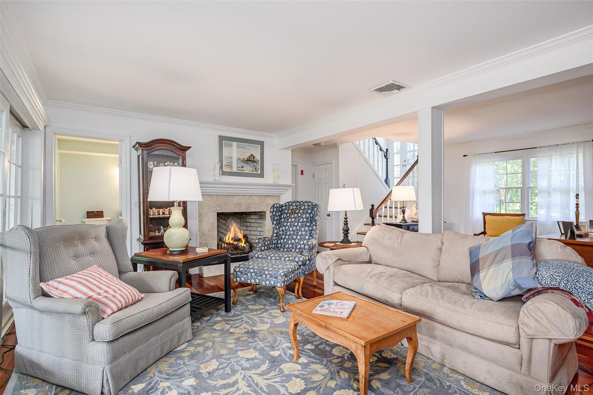 Fireplace, Interior, Living room