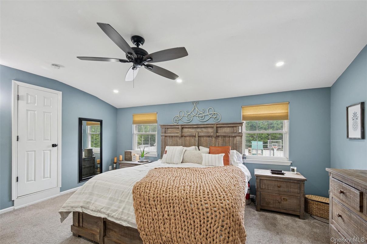 Bedroom, Interior, Recessed Lighting