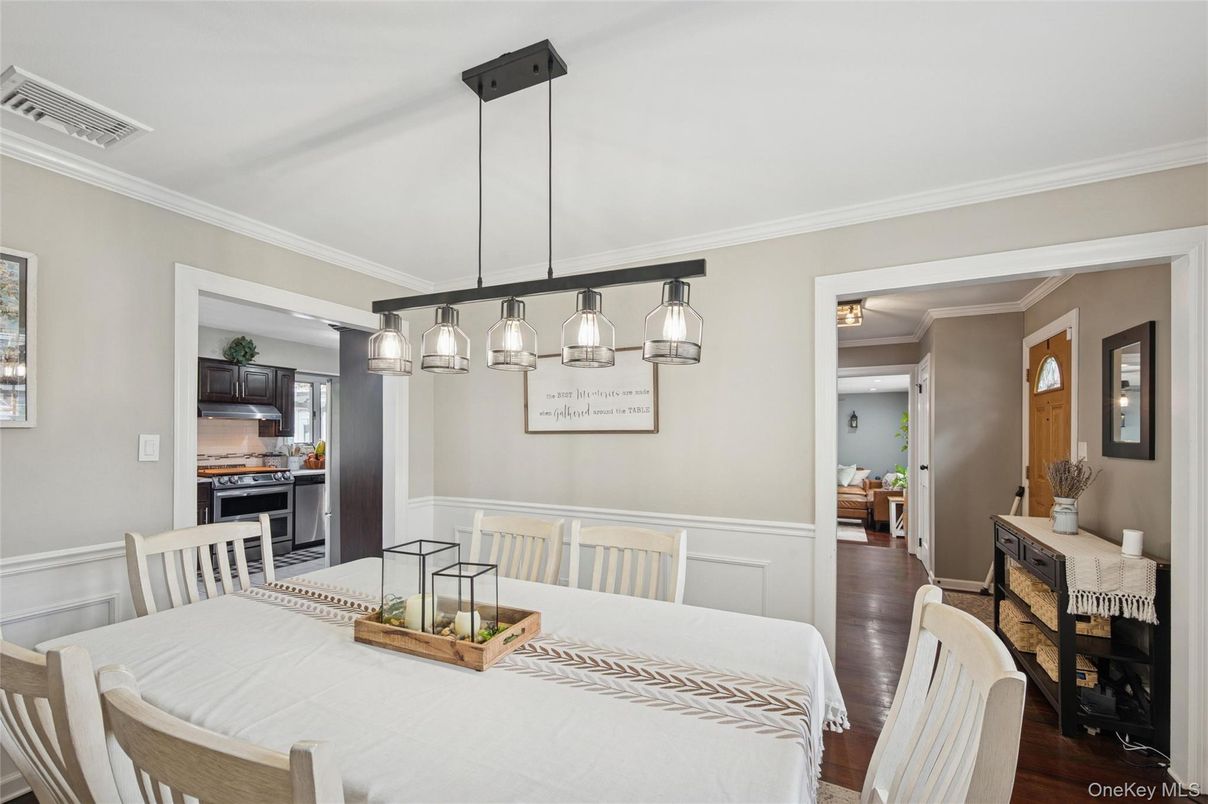Dining room, Interior, Kitchen, Pendant Lights, Stainless Steel Appliances, Wood Texture Flooring