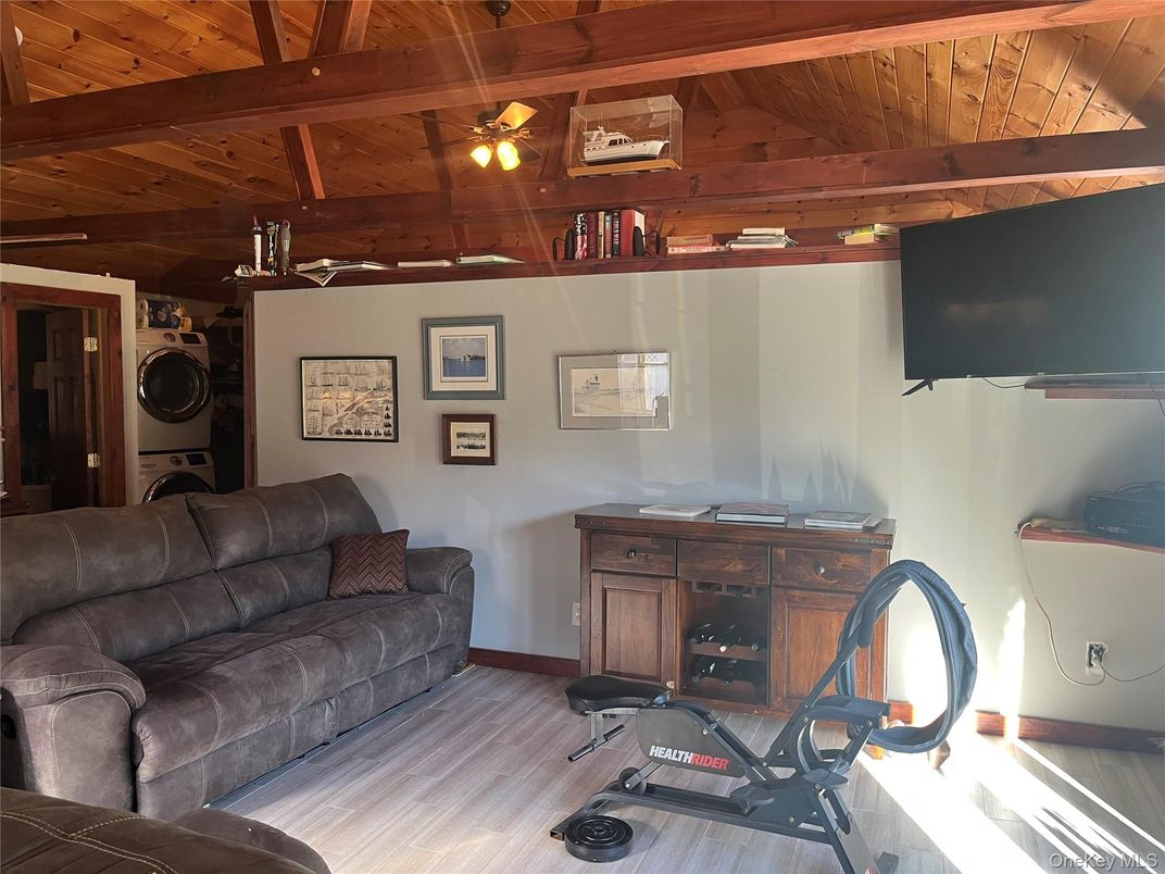 Fitness Equipment, Interior, Living room, Wooden Beams, Wooden Ceilings, Wood Texture Flooring