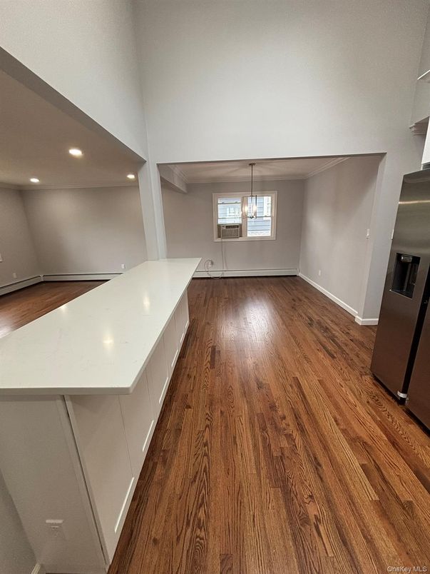 Empty room, Interior, Pendant Lights, Recessed Lighting, Wood Texture Flooring