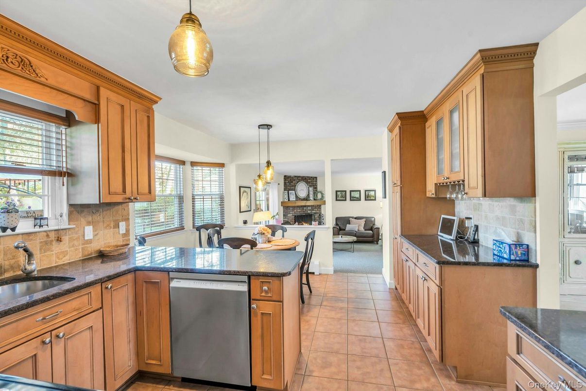 Dining room, Fireplace, Interior, Kitchen, Living room, Pendant Lights