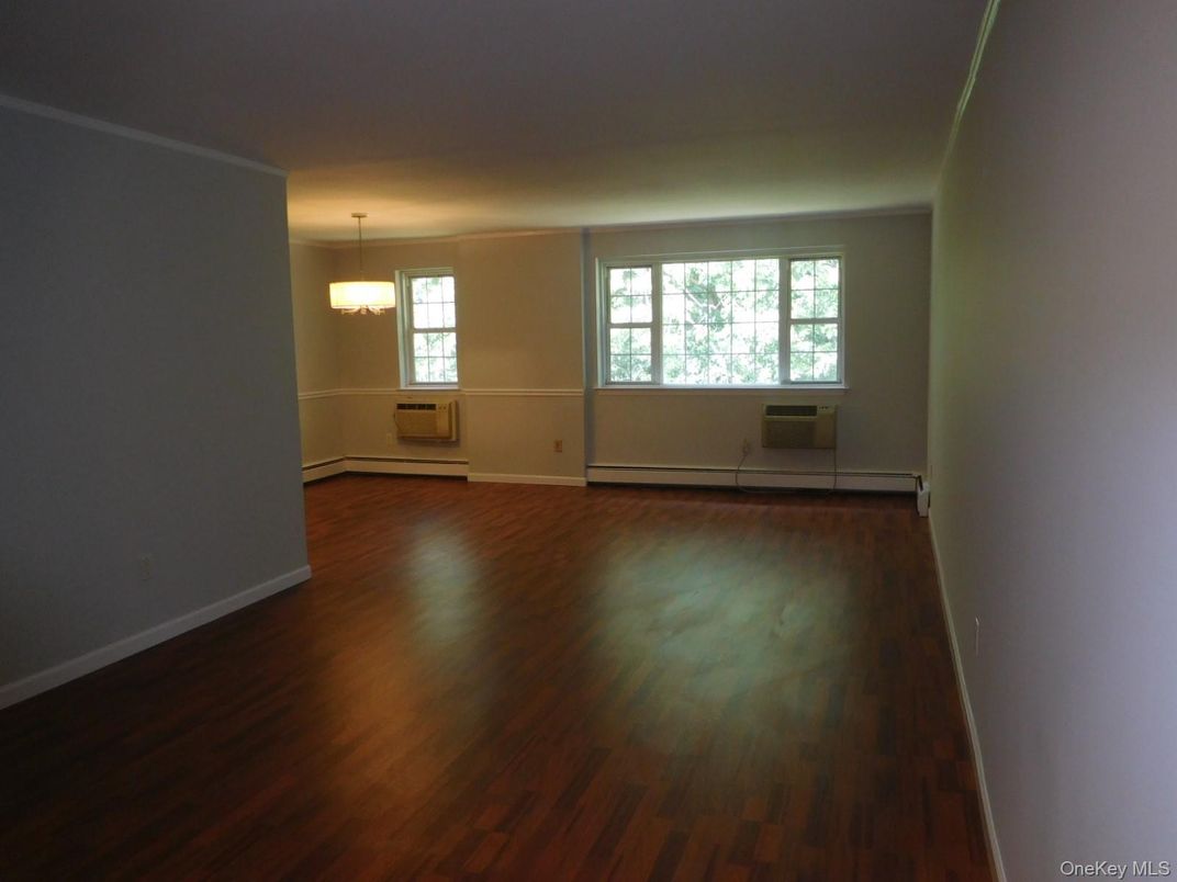 Empty room, Interior, Pendant Lights, Wood Texture Flooring
