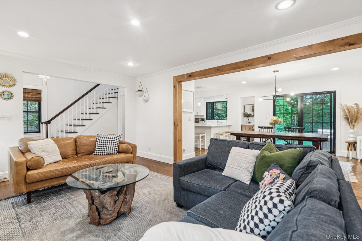 Dining room, Interior, Living room, Pendant Lights, Recessed Lighting, Wooden Beams, Wood Texture Flooring