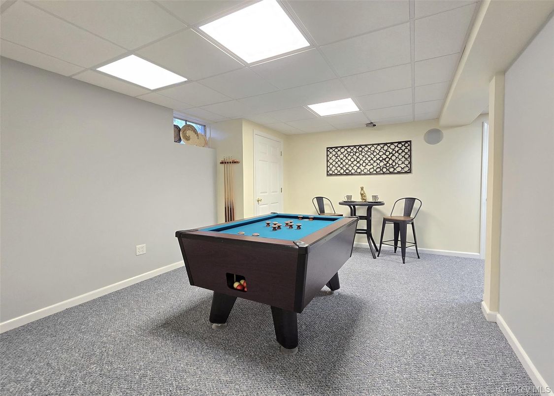 Billiard Table, Game Room, Interior, Recessed Lighting