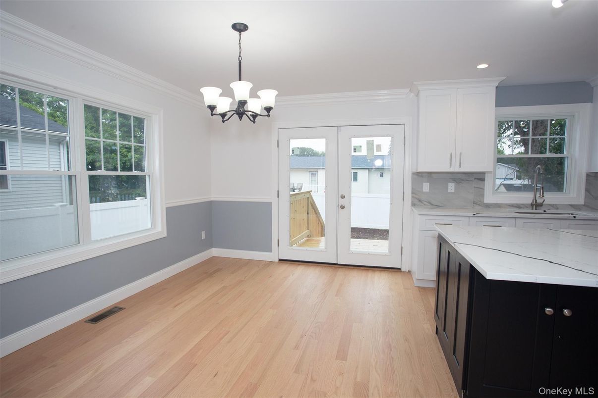 Chandelier, Interior, Kitchen, Recessed Lighting, Wood Texture Flooring