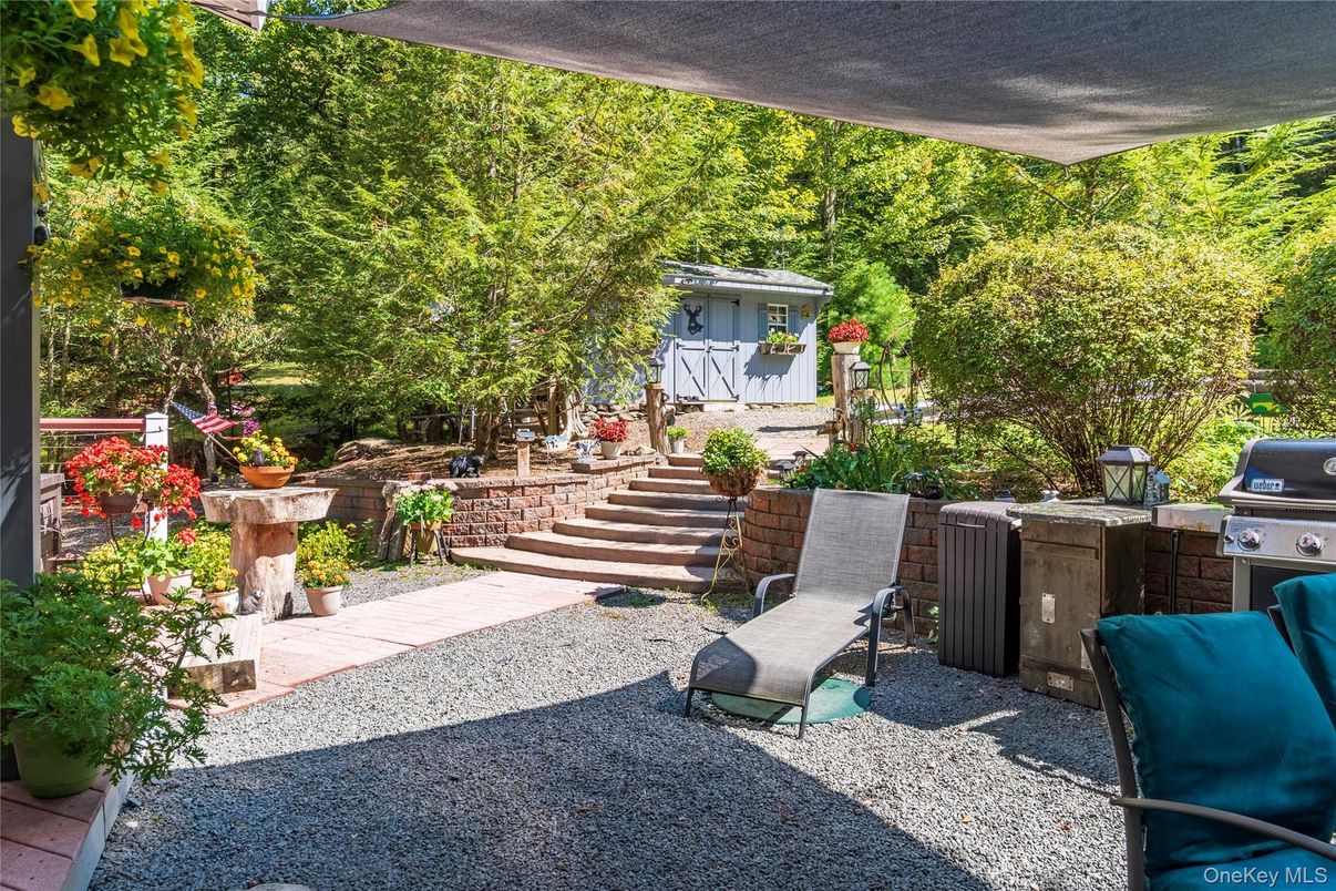 Exterior, Outdoor Kitchen