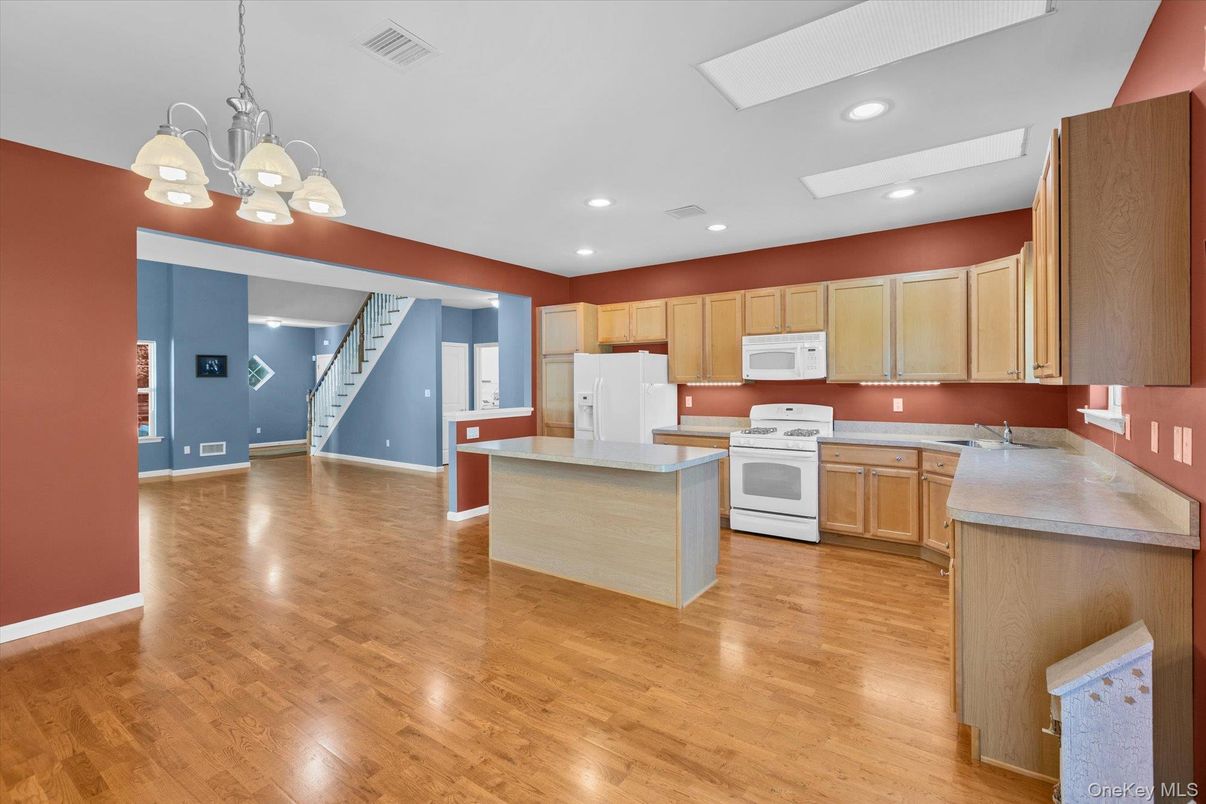 Interior, Kitchen, Pendant Lights, Recessed Lighting, Wood Texture Flooring