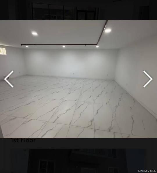 Empty room, Interior, Marble, Recessed Lighting