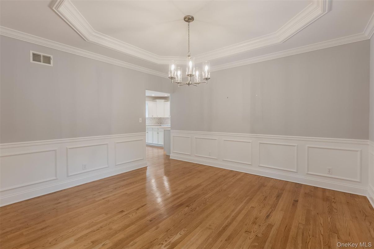 Chandelier, Empty room, Interior, Wood Texture Flooring