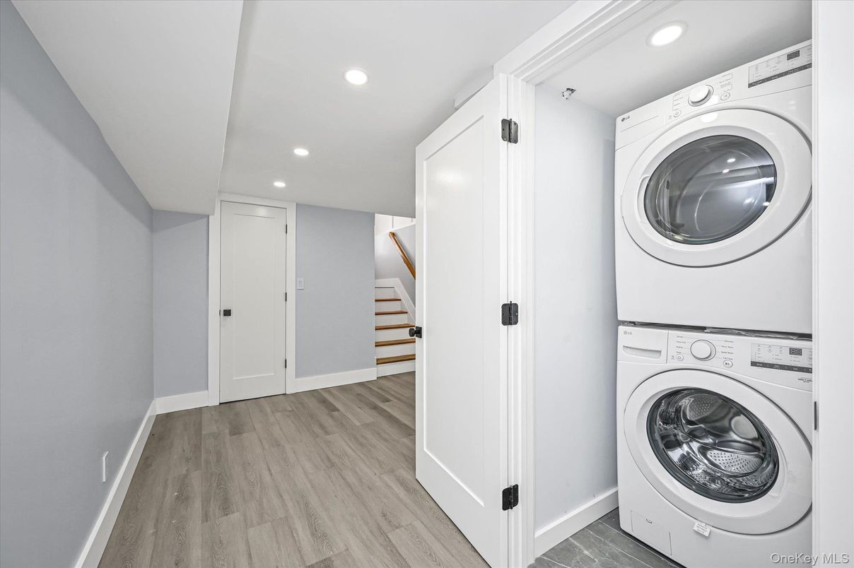 Interior, Recessed Lighting, Utility Closets, Washer, Wood Texture Flooring