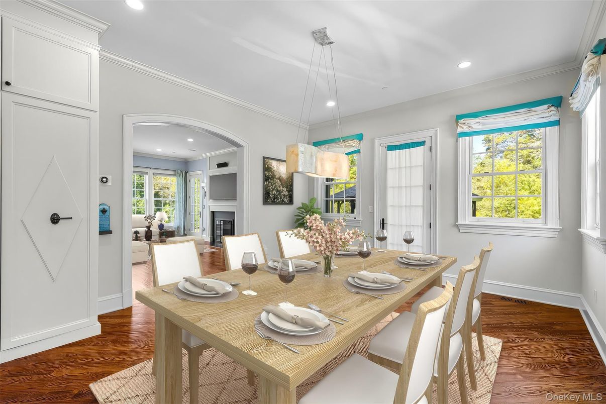 Dining room, Fireplace, Interior, Pendant Lights, Recessed Lighting, Wood Texture Flooring
