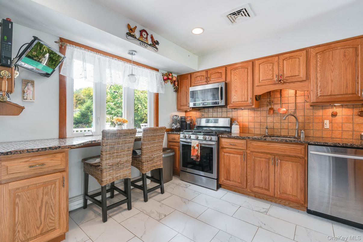 Interior, Kitchen, Marble, Pendant Lights, Recessed Lighting, Stainless Steel Appliances