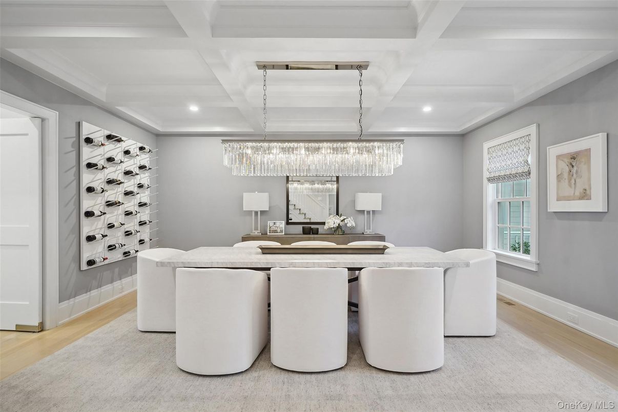 Chandelier, Dining room, Interior, Recessed Lighting, Wood Texture Flooring