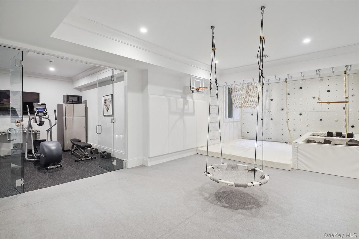 Fitness Equipment, Interior, Recessed Lighting