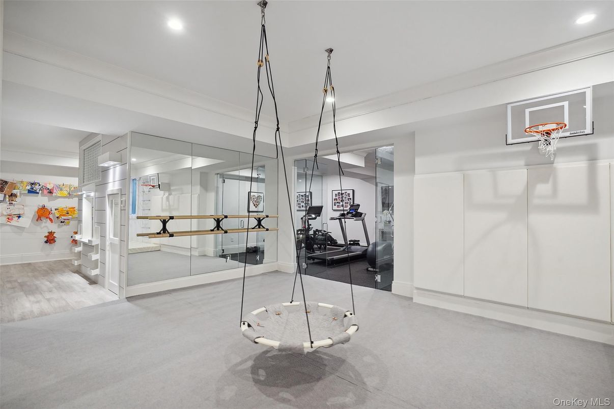Fitness Equipment, Interior, Recessed Lighting