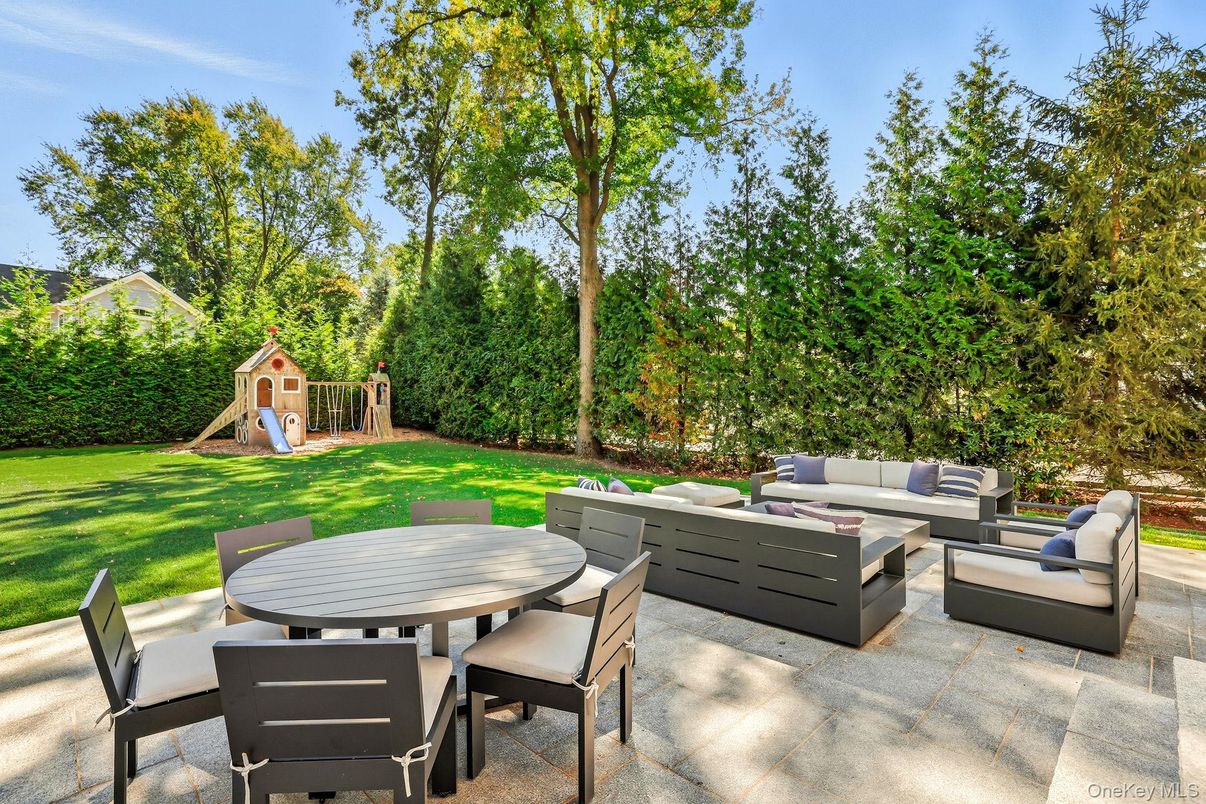 Backyard, Exterior, Playground