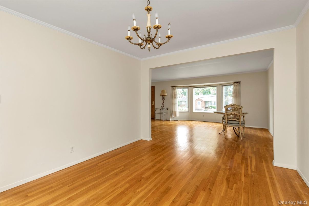 Chandelier, Empty room, Interior, Wood Texture Flooring