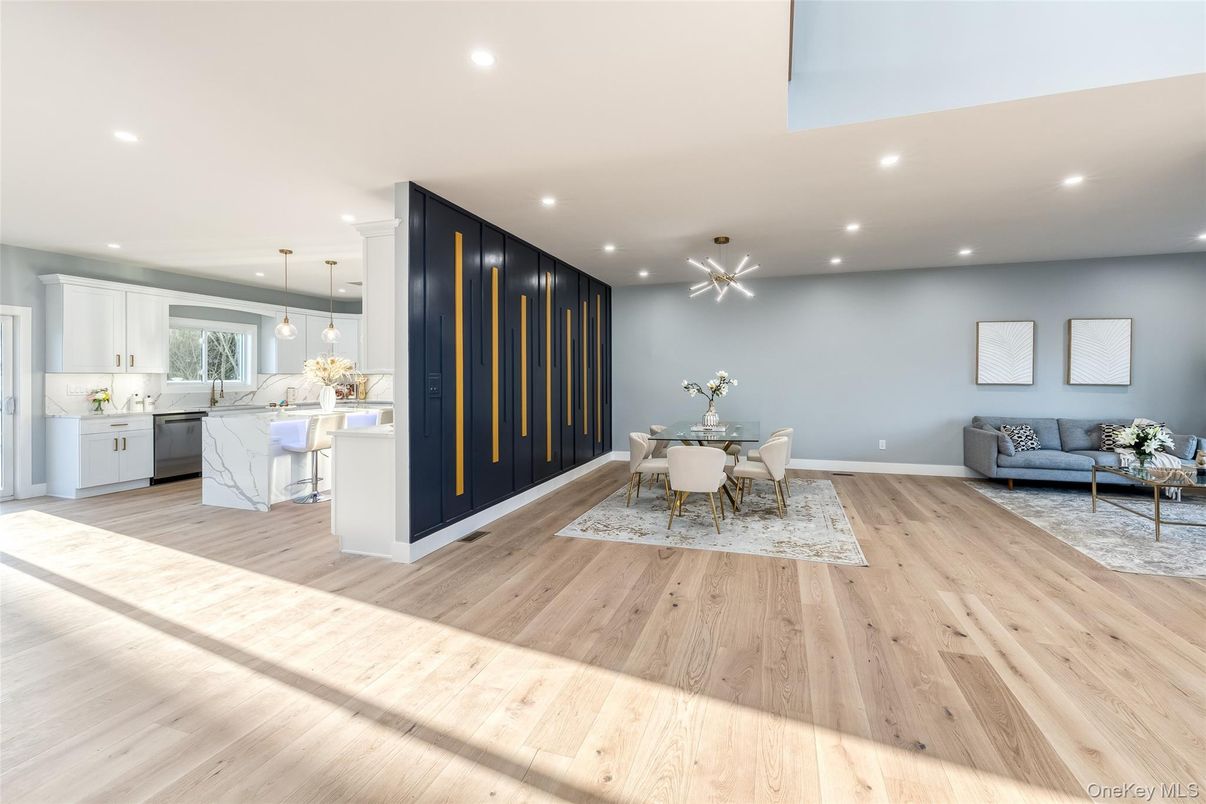 Dining room, Interior, Kitchen, Pendant Lights, Recessed Lighting, Wood Texture Flooring