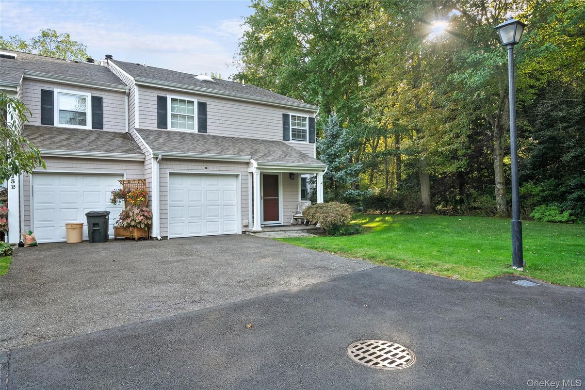 Attached, Exterior, Facade, Georgian