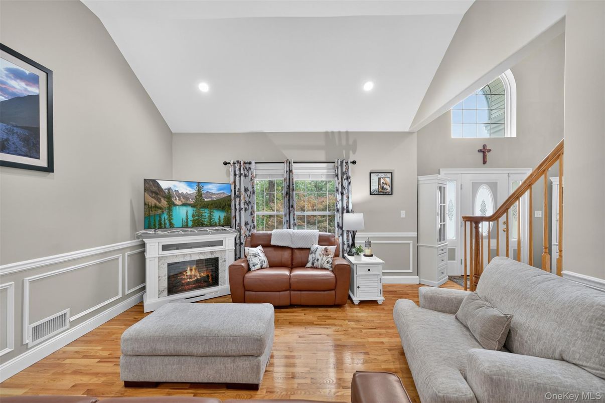 Fireplace, Interior, Living room, Recessed Lighting, Wood Texture Flooring