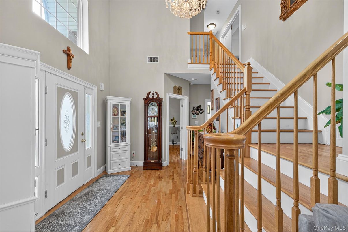 Chandelier, Interior, Wood Texture Flooring