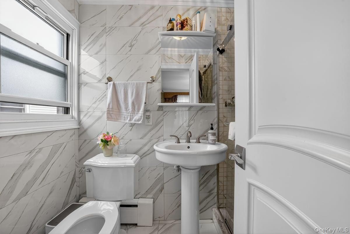 Bathroom, Interior, Marble, Marble Walls