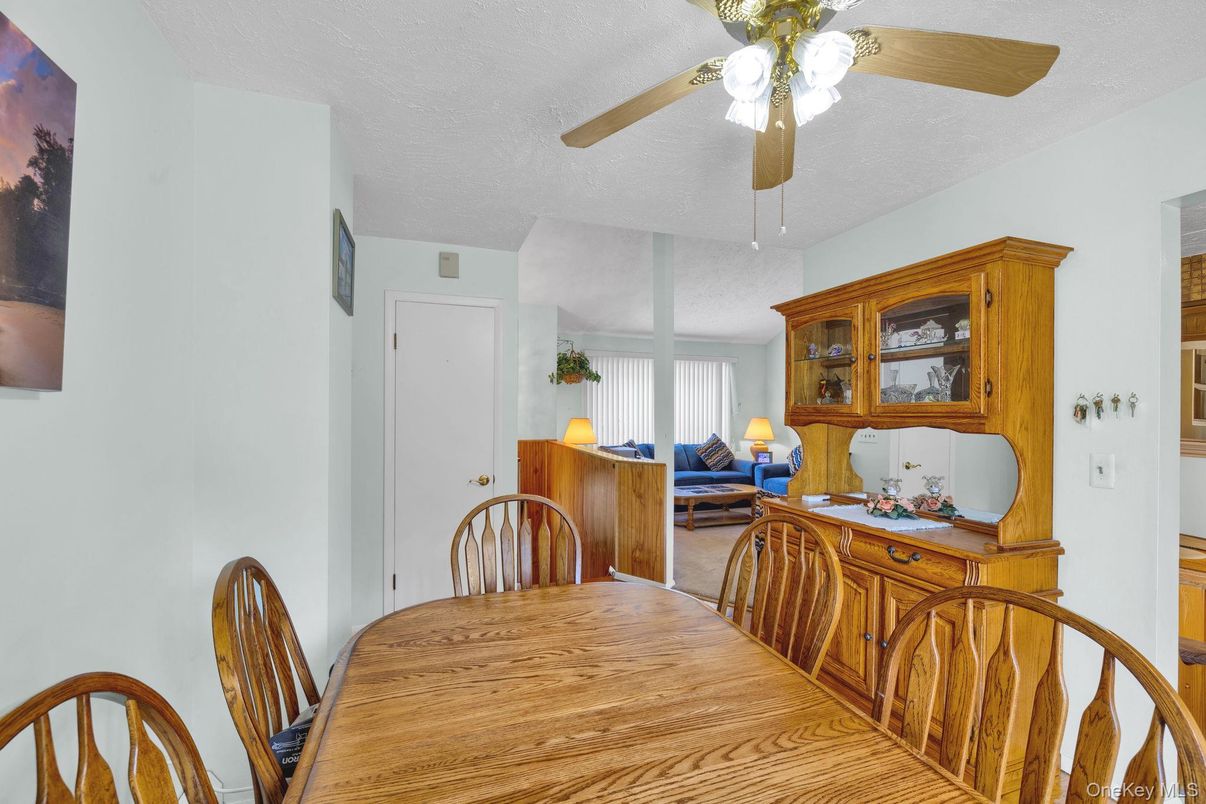 Dining room, Interior