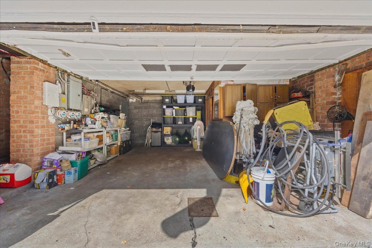 Garage, Interior, Stone Walls