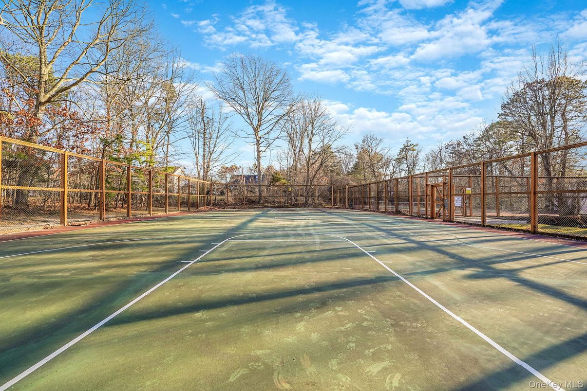 Exterior, Tennis Courts
