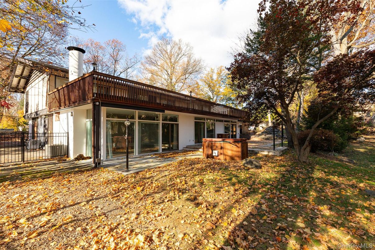 Backyard, Exterior, Hot Tub