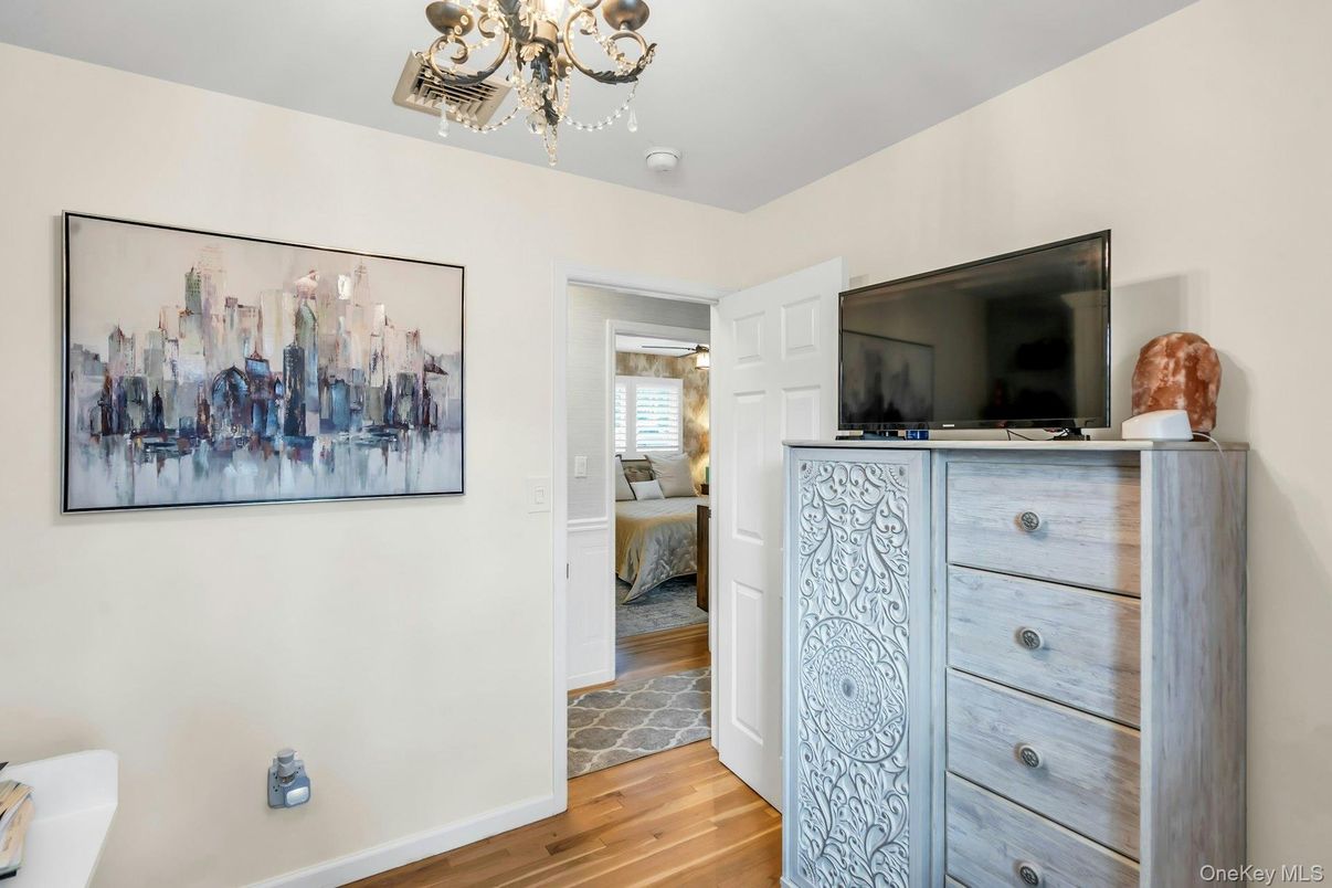Chandelier, Interior, Wood Texture Flooring