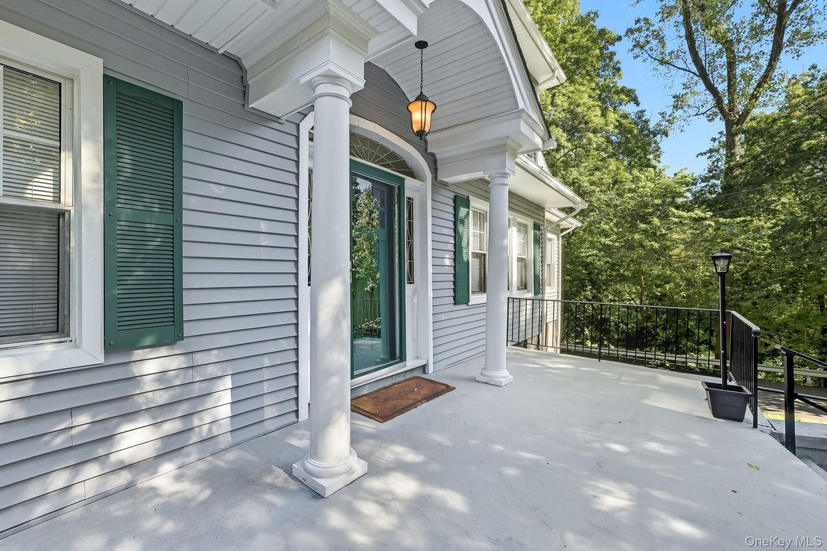 Exterior, Pendant Lights