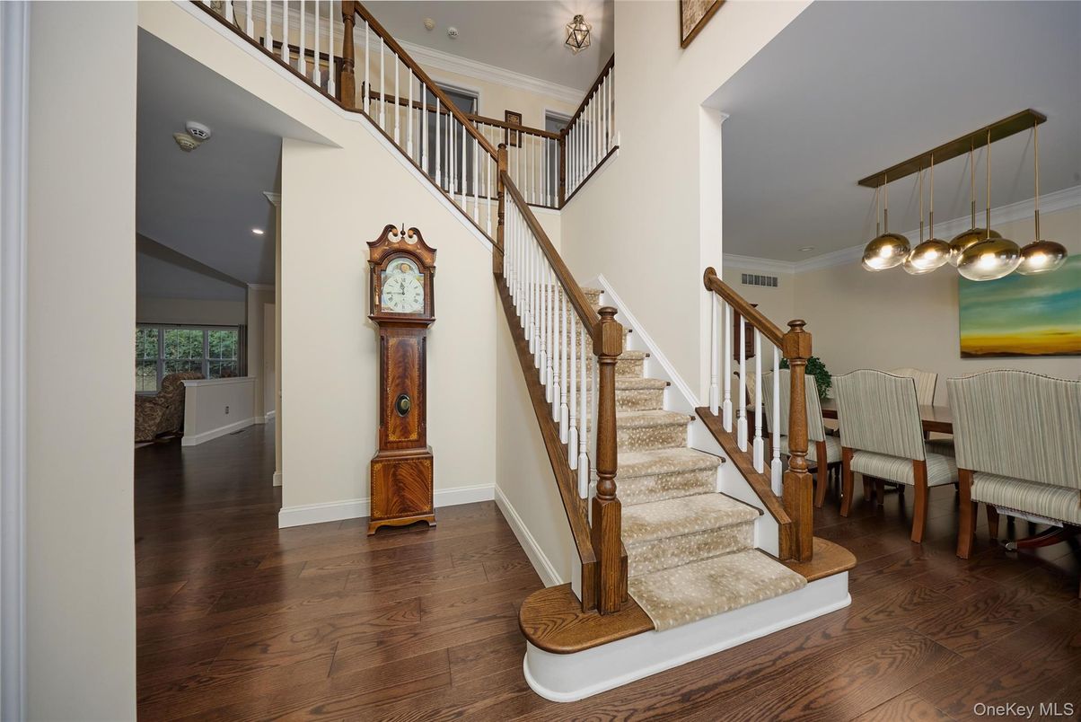 Dining room, Interior, Pendant Lights, Recessed Lighting, Wood Texture Flooring