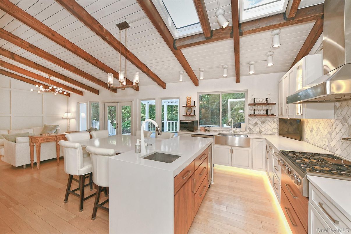 Interior, Kitchen, Living room, Pendant Lights, Stainless Steel Appliances, Wooden Beams, Wood Texture Flooring