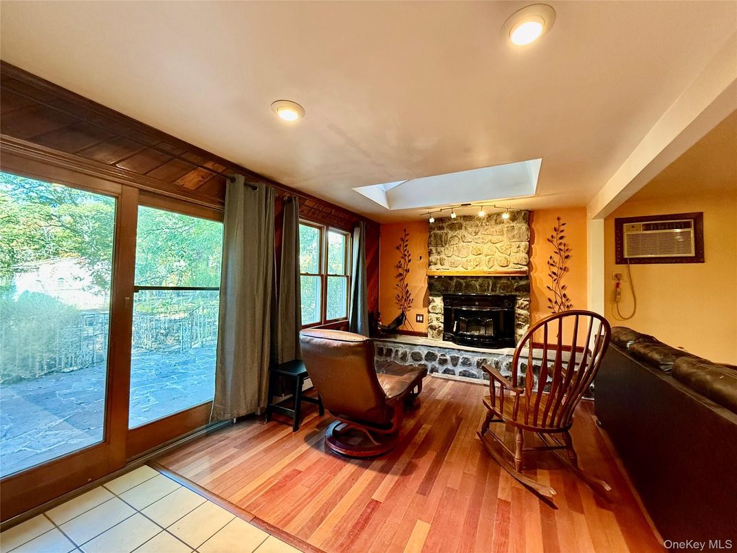 Fireplace, Interior, Recessed Lighting, Wood Texture Flooring