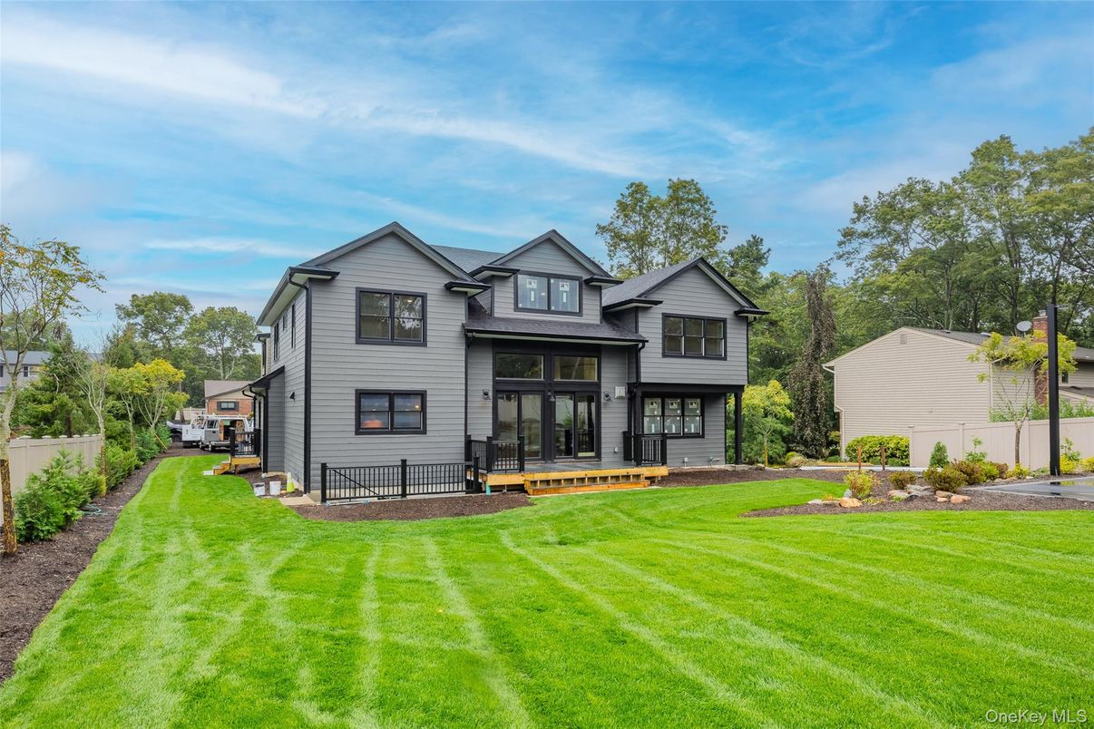 Backyard, Exterior, Facade, Farmhouse