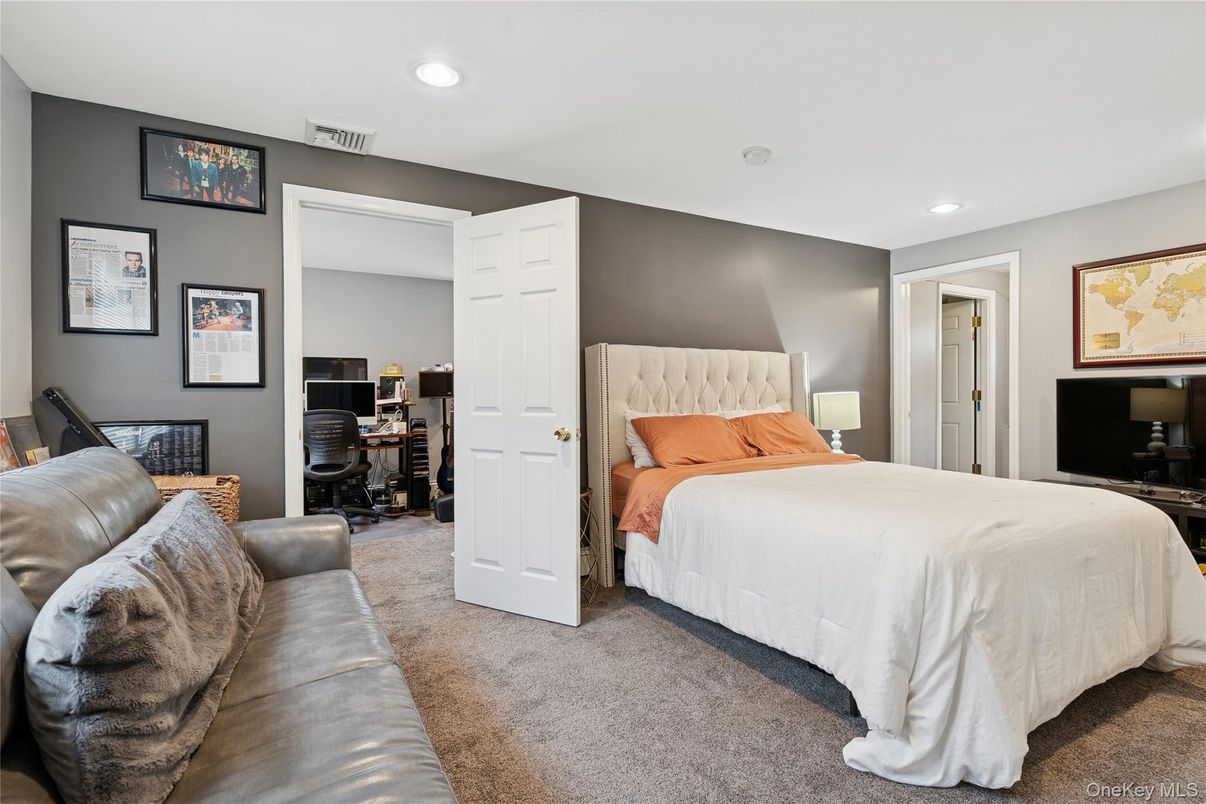 Bedroom, Home Office, Interior, Recessed Lighting