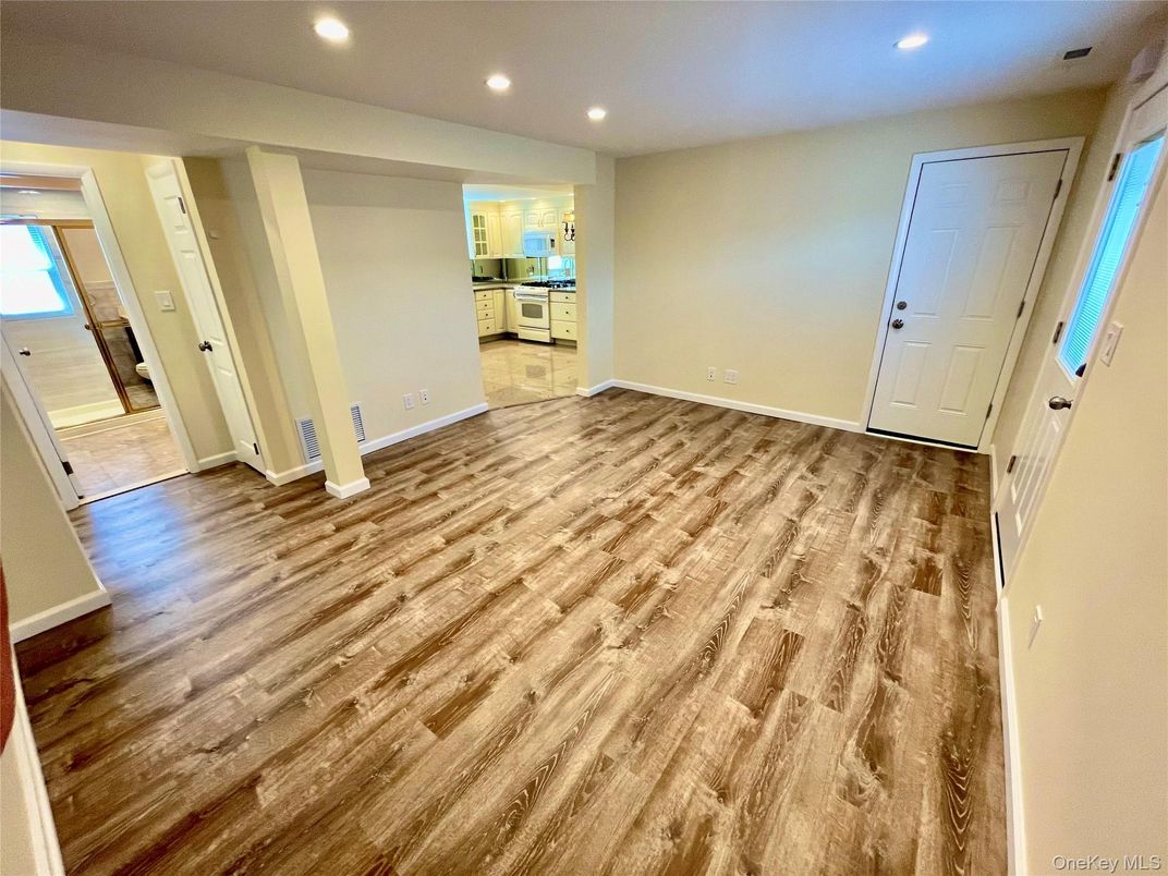 Empty room, Interior, Kitchen, Recessed Lighting, Wood Texture Flooring