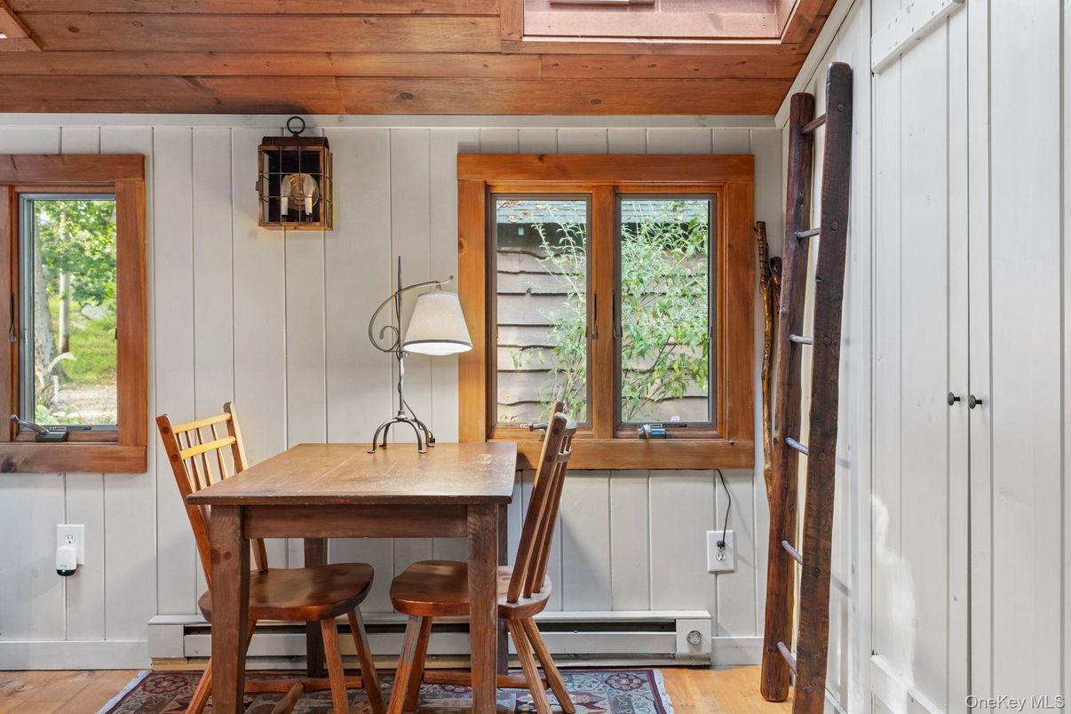 Dining room, Interior, Wood Texture Flooring