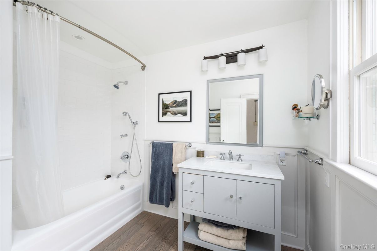 Bathroom, Interior, Wood Texture Flooring
